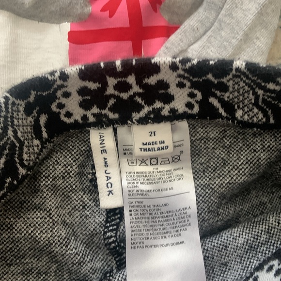 Great Assorted lot of Girls Toddler clothes and shoes!! - Picture 14 of 16